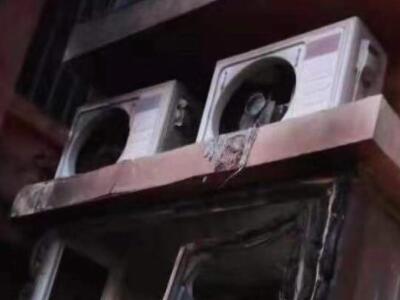 郑州某小区车棚突然起火，40多辆电动车被毁,智慧用电专家这么看